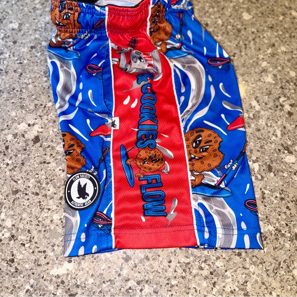 Flow Society l Milk & Cookies Flow l Youth Shorts l Size: YXS - Picture 2 of 9
